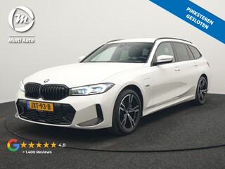BMW 3-serie Touring 320e M Sport FACELIFT Plug In Hybrid 204pk Dealer O.H PHEV | Trekhaak af Fabriek | Adapive Cruise | Widescreen Navi | Head Up | Alcantara Sportstoelen Verwarmd | Camera & Parkassist | Apple Carplay |