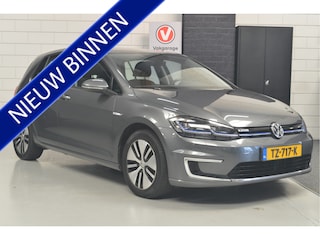 Volkswagen Golf // NAVI // ADAPTIVE CRUISE // CAMERA // CLIMA // 140.000 km //