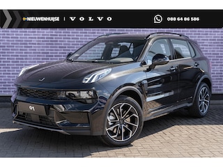 Lynk & Co 01 Plug-in Hybrid 1.5 Core | GRATIS TREKHAAK | Nieuw Model | Adaptieve Cruise Control | Keyless Entry | Stoelverwarming | Apple Carplay & Android Auto | 19 inch LM-Velgen | Achteruitrijcamera | Led |