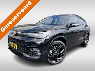 Volkswagen Tiguan 1.5 eHybrid R-Line Edition DSG Automaat Trekhaak inklapbaar / Panoramaschuif-kanteldak / Sport-comfortstoelen / Navigatie Rijdende demonstratieauto, graag bezichtigen op afspraak