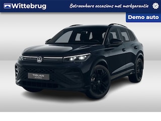 Volkswagen Tiguan 1.5 eHybrid R-Line Edition DSG Automaat Trekhaak inklapbaar / Panoramaschuif-kanteldak / Sport-comfortstoelen / Navigatie Rijdende demonstratieauto, graag bezichtigen op afspraak
