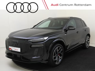 Audi Q6 e-tron S edition quattro 100 kWh | Panoramadak | Trekhaak | Luchtvering | Bang & Olufsen | Head-up display | Display passagierszijde | 360 camera | Parkeerassistent |