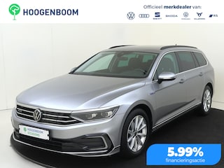 Volkswagen Passat Variant 1.4 TSI PHEV GTE Business | LED matrix verlichting | Navigatie | Achteruitrijcamera | 3-zone airco | CarPlay | Adaptieve cruise control | Elektrische achterklep |