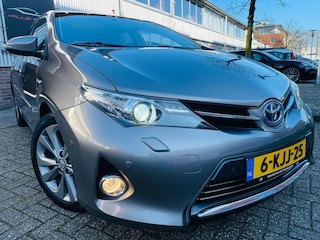 Toyota Auris 1.8 Hybrid Lease Pro LEER TREKHAAK PANO DAK