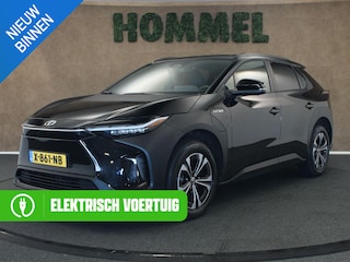 Toyota bZ4X Business Plus 71 kWh - ORIGINEEL NEDERLANDSE AUTO - NAVIGATIE FULL-MAP - ADAPTIEVE CRUISE CONTROL - VERWARMDE STOELEN VOOR / STUUR & VOORRUIT - PARKEERSENSOREN VOOR EN ACHTER - ACHTERUITRIJCAMERA - KEYLESS ENTRY & START - 3 FASE LADEN - DODEHOEKDETECTIE