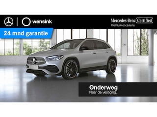 Mercedes-Benz GLA 180 AMG Line | 20" lichtmetalen velgen | Panoramadak | Night | Widescreen | Stoelverwarming |