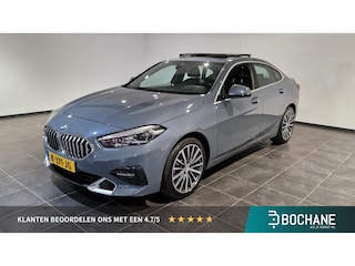 BMW 220i High Executive Edition | Panoramadak | Leder | Adaptieve cruise control | Head-Up | Trekhaak |