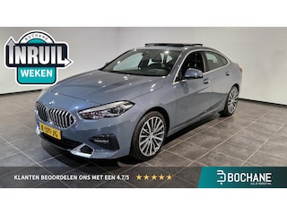 BMW 220i High Executive Edition | Panoramadak | Leder | Adaptieve cruise control | Head-Up | Trekhaak |