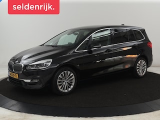 BMW 2-serie Tourer 220i Business Edition Plus | Luxury Line | Leder | Head-Up | Stoelverwarming | Trekhaak | Camera | Carplay | Full LED | Keyless | Navigatie | Cruise control | Bluetooth
