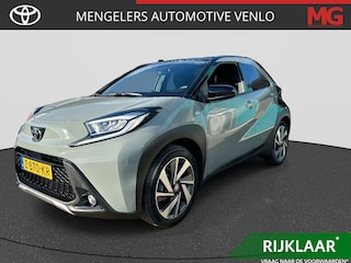 Toyota Aygo 1.0 VVT-i S-CVT Envy RIJKLAAR | Navigatie | Camera | Climate Control | Cruise Control Adaptief