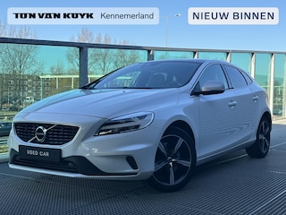 Volvo V40 1.5 T3 Polar+ Sport Automaat, R-design, Metallic, Stoelverwarming, Harman Kardon audio, Extra getinte ramen achter, Leder-nubuck bekleding, Panoramadak
