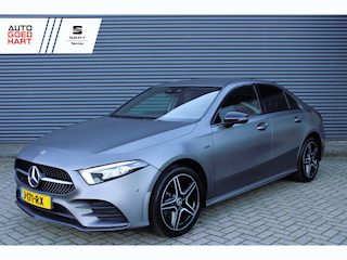 Mercedes-Benz A-klasse 250 e Business Solution AMG Limited Sfeerverlichting Camera Leer/Alcantara