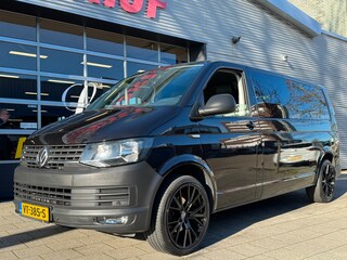 Volkswagen Transporter 2.0 TDI L2H2 Highline Dubbel Cabine - AUTOMAAT I Navigatie I Leer I Airco I PDC I Trekhaak I