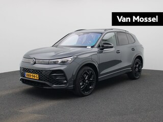 Volkswagen Tiguan 1.5 eHybrid R-Line Edition | Navigatie | Trekhaak | 20 Inch Velgen | Black pakket | Stoel/stuur verwarming | Airco | Electrische Klep | Panorama dak |