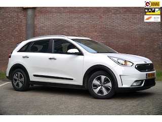 Kia Niro 1.6 GDi ExecutiveLine, Navigatie, Airco, Trekhaak, Cruise control, 1e Eigenaar,ned. Auto