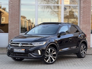 Volkswagen T-Roc 1.5 TSI R-Line | Trekhaak | Pano | 19" | Stuurverwarming