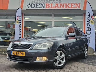 Skoda Octavia Combi 1.2 TSI Elegance Bns Line Automaat BJ.11-2011 / Navigatie / Leder / Xenon / Cruise / ECC / 16"Lmv / Trekhaak