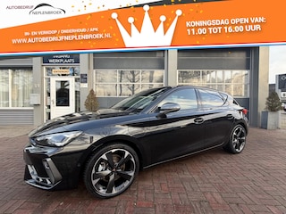 Cupra Leon 1.5 TSI e-Hybrid 2025 km 21.000 Facelift SOH 99,9% Stoelverwarming Kuipstoelen 18" LMW