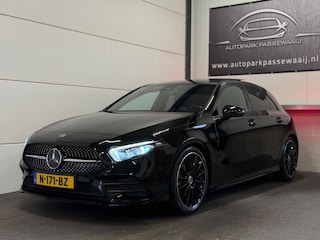 Mercedes-Benz A-klasse 200 AMG Pano, Cruise Control, Sfeerverlichting, Stoelverwarming, Burmester, Achteruitrijcamera, LED, Airco