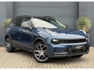 Lynk & Co 01 1.5/Pano/Navi/Camera/AppleCarPlay