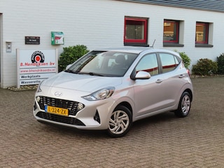 Hyundai i10 1.0i 67pk Comfort/ Apple Carplay/ DAB/ Lichtmetalen velgen/ 1 Eigenaar/ Origineel NL/ NAP
