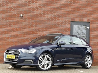Audi A3 Sportback 40 e-tron S-Line / Panoramadak / Virtual cockpit