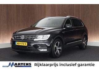 Volkswagen Tiguan 1.4 TSI 150pk Connected Series Trekhaak Navigatie Stoelverwarming