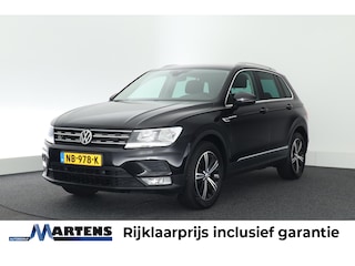 Volkswagen Tiguan 1.4 TSI 150pk Connected Series Trekhaak Navigatie Stoelverwarming