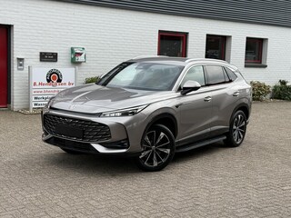 MG HS 1.5T GDI PHEV Aut Comfort/ Nieuwe voorraad auto met 7000 euro korting/ December 2025/ 100 KM elektrisch/ Camera achter/ Apple Carplay/ Keyless entry