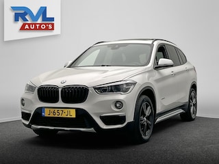 BMW X1 1.8i *AUTOMAAT* High Executive | Head Up | Camera Leder Panorama trekhaak