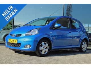 Toyota Aygo 1.0-12V DYNAMIC BLUE | AIRCO | 5-DEURS | LMV | NAP