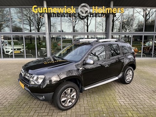 Dacia Duster 1.2 TCe 4x2 Lauréate | NAVIGATIE | TREKHAAK | NIEUWE KETTING