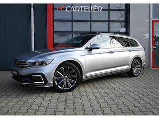 Volkswagen Passat Variant 1.4 TSI PHEV GTE Business | Pano | Matrix Led | ACC | Keyless | Virtual Dash | Stoelverwarming Voor & Achter | Stuurwielverwarming | Carplay | Virtual Cockpit | ACC | Lane Assist | Keyless | Camera | Dodehoekdetectie