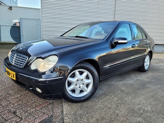 Mercedes-Benz C-klasse 180 K. Elegance NL auto, leren bekleding