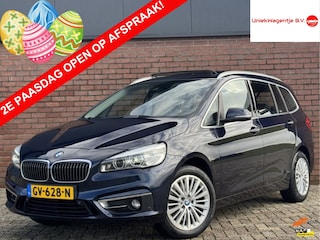 BMW 2-serie Tourer 220i LUXURY 7P | NL-AUTO! | LEDER!