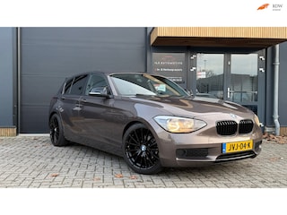 BMW 116d Executive 2.0 Diesel | Black Edition | 18” Velgen | Zeer Net