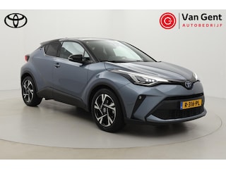Toyota C-HR 1.8 Hybrid Style | Trekhaak | Dodehoek detectie | Apple Carplay / Android Auto | Stoel-/stuurverwarming | Keyless | Adaptive Cruise | Full LED | Clima | Parkeersensoren voor/achter | Camera | 18 inch
