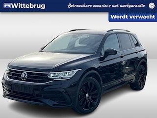 Volkswagen Tiguan 1.4 TSI DSG eHybrid R-Line Business / Black style / Panorama dak / Zwenkbare trekhaak / IQ-led