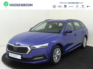 Skoda Octavia Combi 1.4 TSI iV PHEV Business Edition | Parkeersensoren achter | Cruise Control | CarPlay | Digital cockpit | Elektrisch inklapbare buitenspiegels | Elektrische ramen |