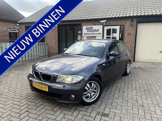 BMW 120i High Executive Xenon Nieuwe A.P.K.