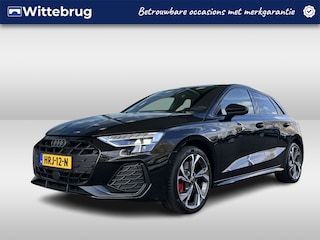 Audi A3 Sportback 45 TFSI e S edition Competition / 18 Inch /  Panoramadak / Ambiance Verlichting / 272 PK / Stoelverwarming