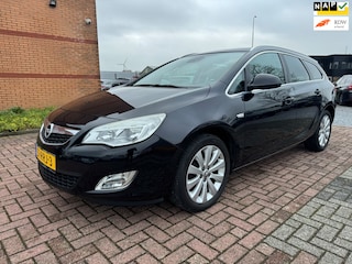Opel Astra Sports Tourer 1.4 Turbo Cosmo, Automaat, Half Leder, PDC, Navi, Climatronic,