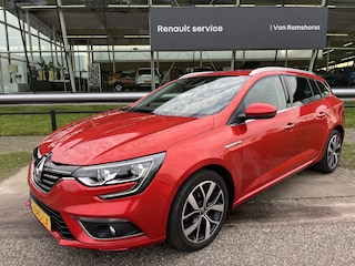 Renault Mégane Estate 1.3 TCe Bose /Trekhaak/ Dealer onderhouden / Stoelverw. / Keyless / PDC.Achter / Climate / 17''LMV /