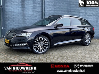 Skoda Superb Combi 1.4 TSI Plug-in Hybrid 217pk Automaat Laurin & Klement | Elekt Panoramisch schuif/kanteldak | Dealeronderhouden | Leer | Massage | Trekhaak 1600 kg |
