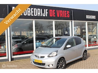 Toyota Aygo 1.0-12V Aspiration Green Navigator AC, NAP, LMV