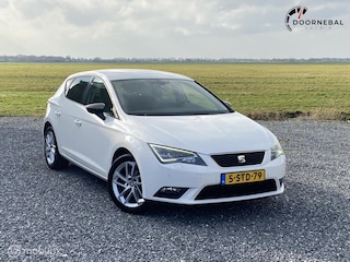 Seat Leon 1.4 TSI Style Business / LED / TREKHAAK / CRUISE !