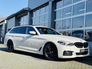 BMW 5-serie Touring 540i xDrive | High Executive | 6-cilinder | Panoramadak | Leer | LED | Keyless | Harman Kardon |