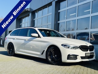 BMW 5-serie Touring 540i xDrive | High Executive | 6-cilinder | Panoramadak | Leer | LED | Keyless | Harman Kardon |