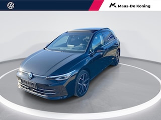 Volkswagen Golf 1.5eTSI/150PK Style 50 Edition DSG · Panoramadak · Apple/Android Car Play · Massagefunctie · Camera · Garantie t/m 06-03-2027