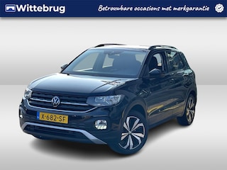 Volkswagen T-Cross 1.0 TSI Life / Parkeersensoren V+A / App Connect / Getint Glas / 17'' LMV / VW